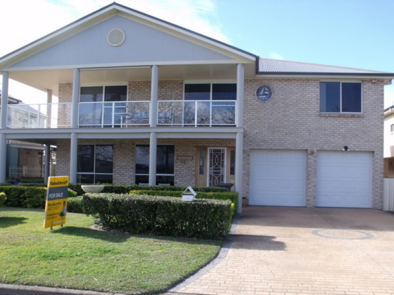 28 Lakeview Parade, Pelican, NSW 2281