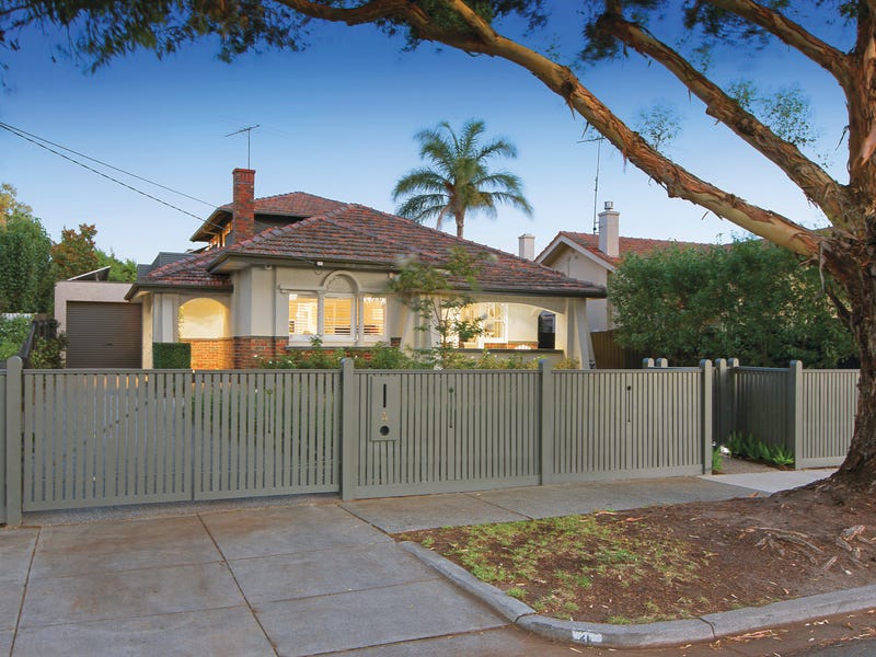 4 Avondale Street, Hampton, VIC 3188