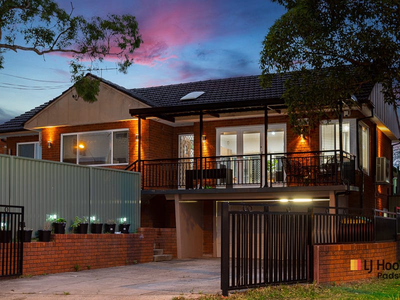 17 Woodburn Avenue, Panania, NSW 2213 Property Details