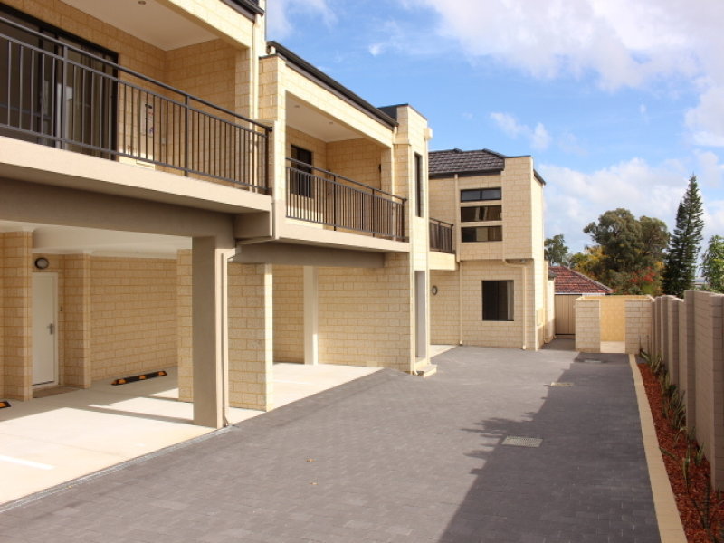 2/17 Lodesworth Rd, Westminster, WA 6061 Property Details