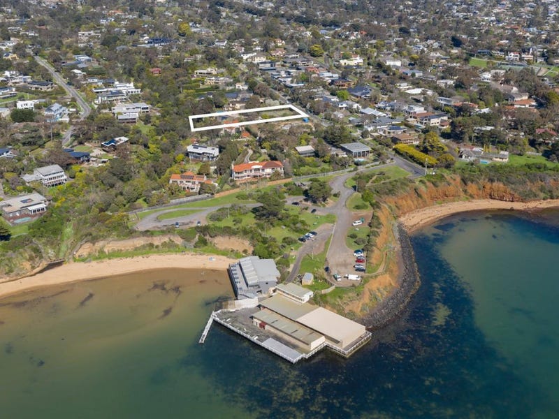 5 Canadian Bay Road, Mount Eliza, VIC 3930