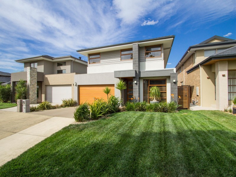 14 Whitewater Court, Sandhurst, Vic 3977 Property Details