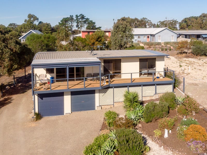 30 Island View Drive, Clayton Bay, SA 5256 30 Island View Drive, Clayton Bay, SA 5256