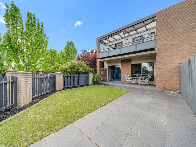 6/4 Jeff Snell Crescent, Dunlop, ACT 2615 Property Details