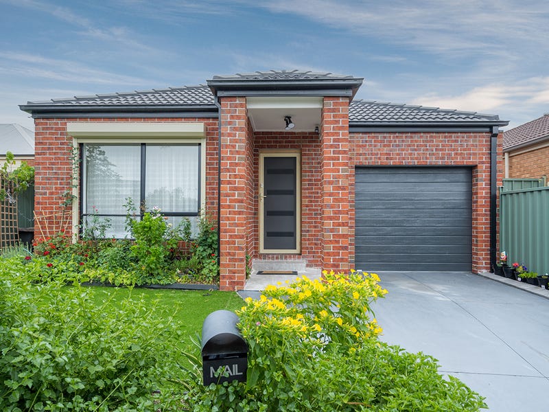 13 Ballarat Court, Craigieburn, VIC 3064