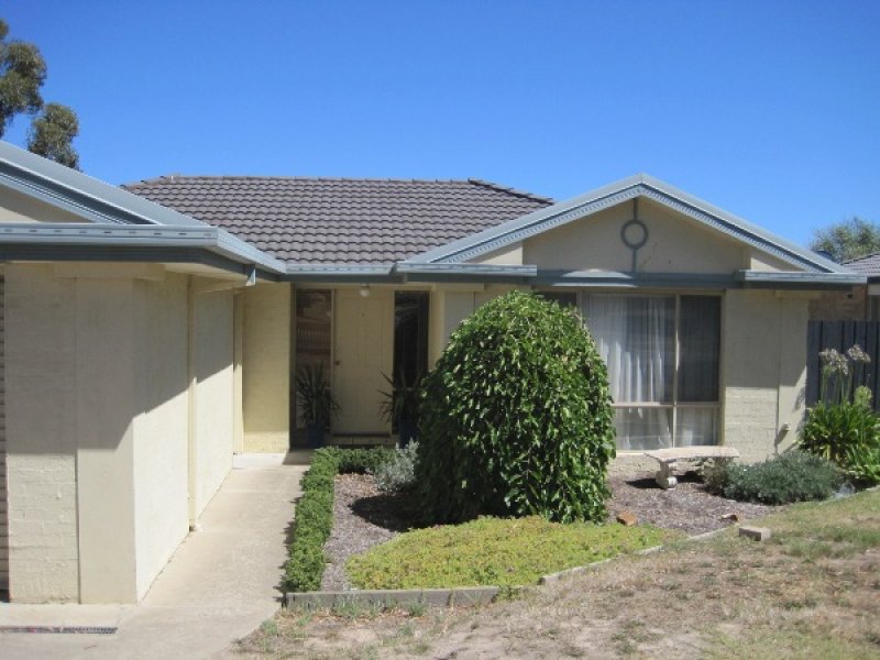 16 Caversham Drive, Mornington, VIC 3931