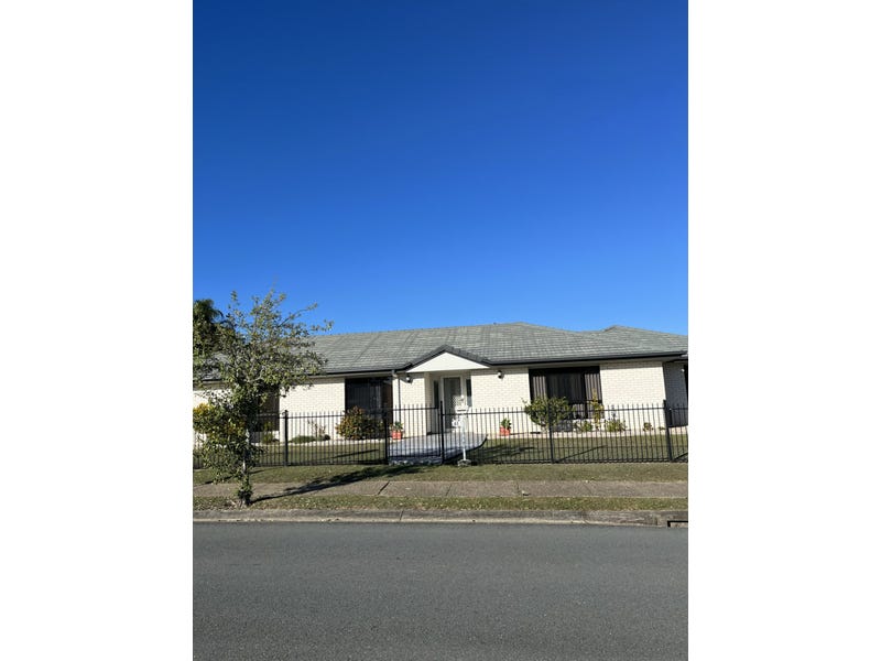 41 Carpenter Way, Sandstone Point, QLD 4511