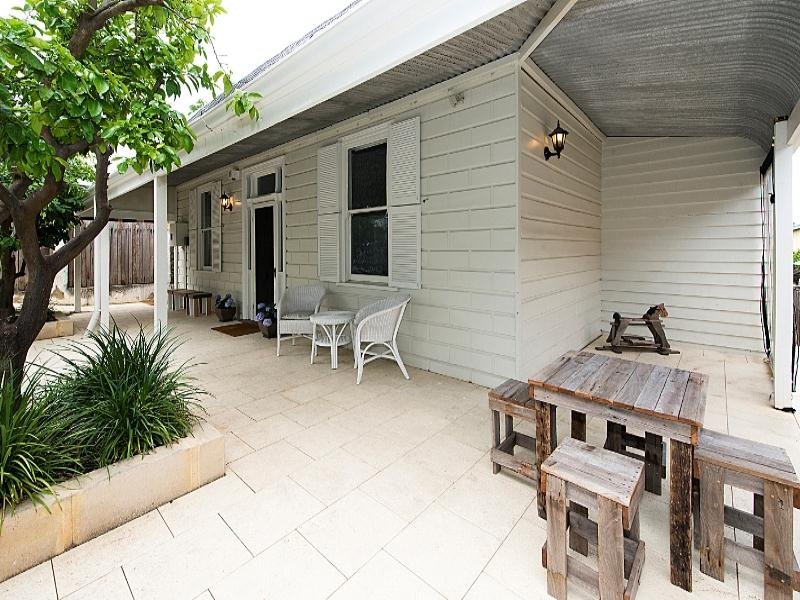 16 Herbert Street, North Fremantle, WA 6159