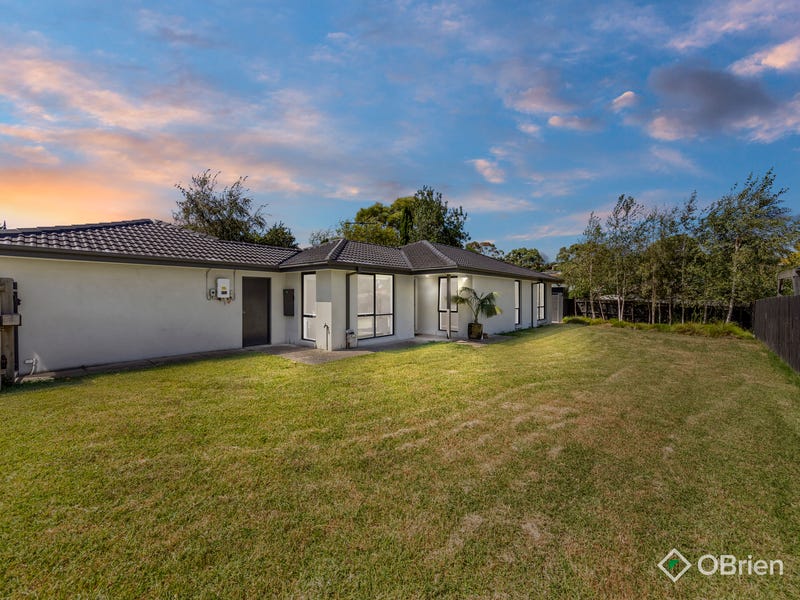 Houses for Sale in Pakenham, VIC 3810 Pg. 3