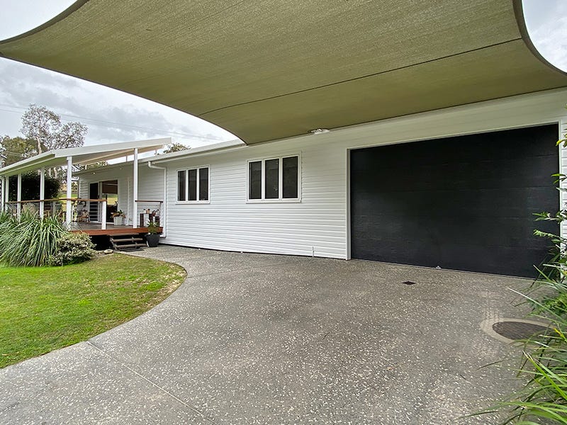 24 Barton Street, Dunwich, Qld 4183 Property Details