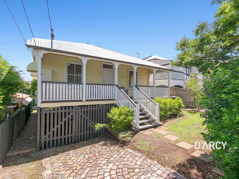 19 Beatrice Street Bardon QLD 4065 realestate .au