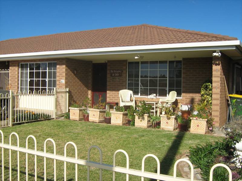 2/20 Gordon Street, Young, NSW 2594 Property Details