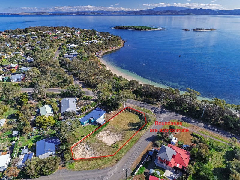 120 Carlton Beach Road, Dodges Ferry, TAS 7173