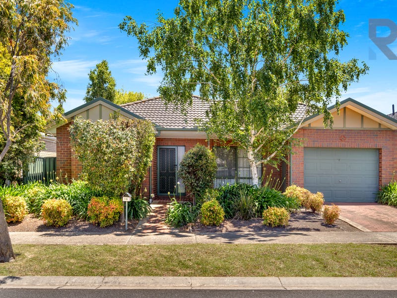 15 Swinburne Close, Craigieburn, Vic 3064 Property Details