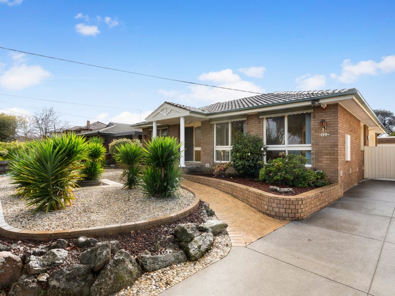 37 Avonhurst Drive, Glen Waverley, VIC 3150