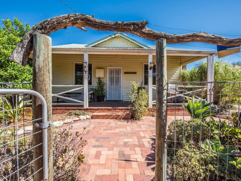 61 Waldeck Street, Dongara, WA 6525 Property Details