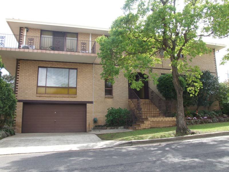 21 Raymond Avenue, Roselands, NSW 2196