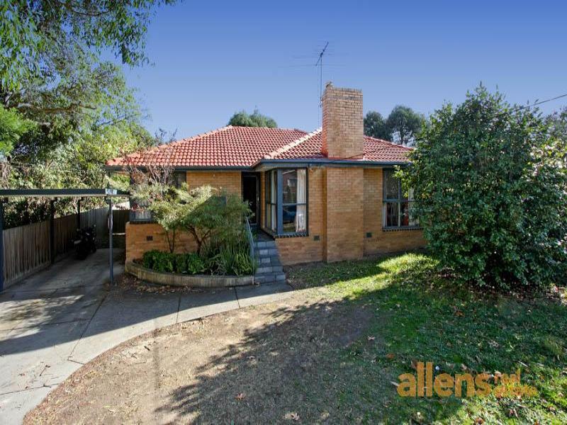 16 Denman Street, Mitcham, VIC 3132