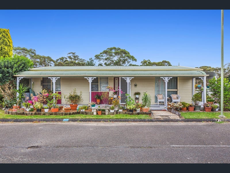 213/57 Empire Bay Drive, Kincumber, NSW 2251 Property Details