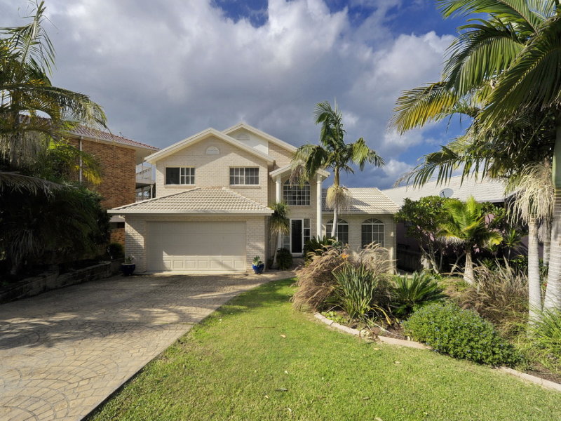 49 Danalene Parade, Corlette, NSW 2315 Property Details