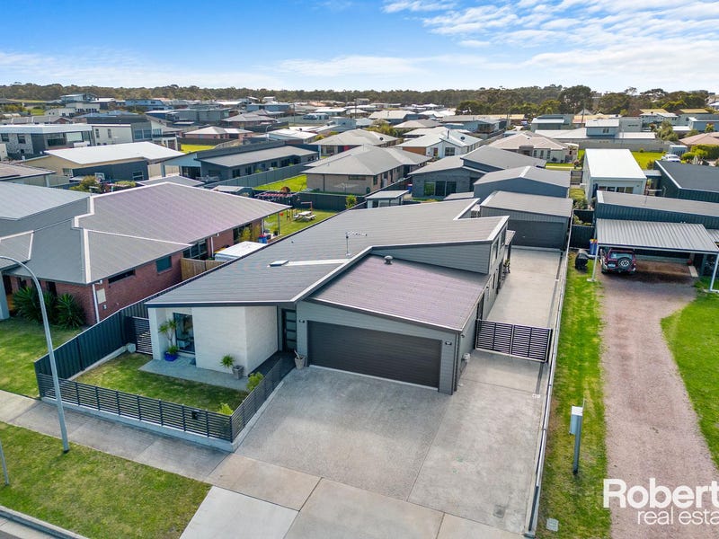 4 Bryan Street, Shearwater, Tas 7307 House for Sale