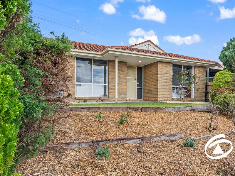 18 Jessica Drive, Hampton Park, VIC 3976 - realestate.com.au