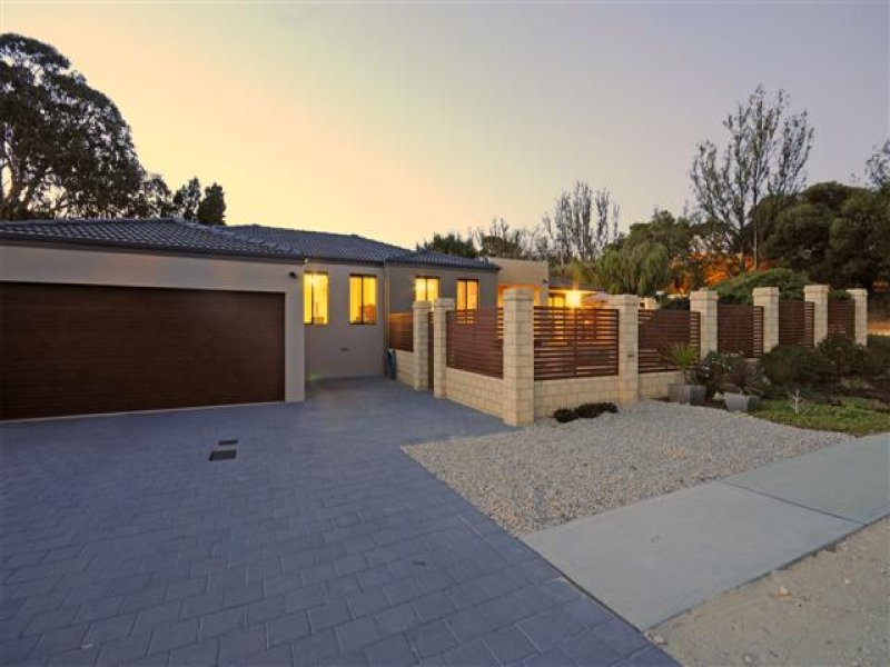 13 Floribunda Avenue, Sorrento, WA 6020