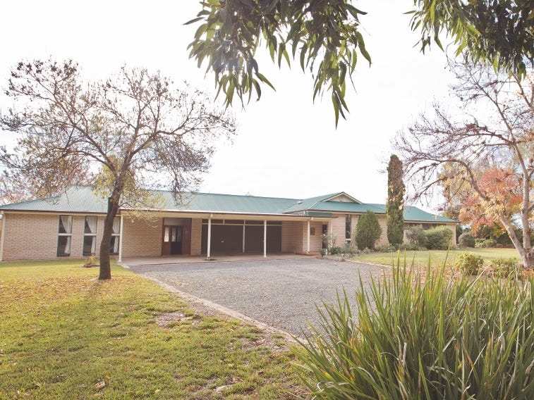 161 Whitton Road, Yenda, NSW 2681 Property Details