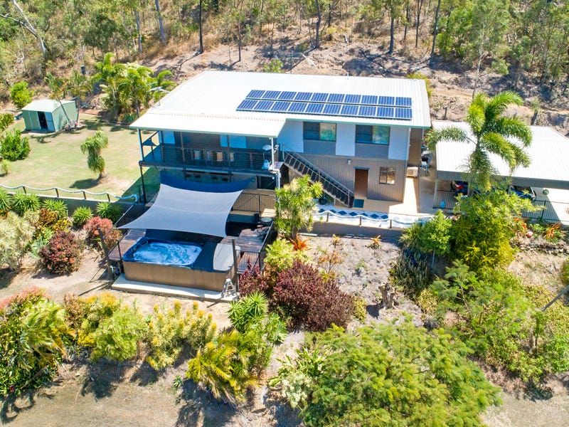 17 Lawson Street, Midge Point, QLD 4799