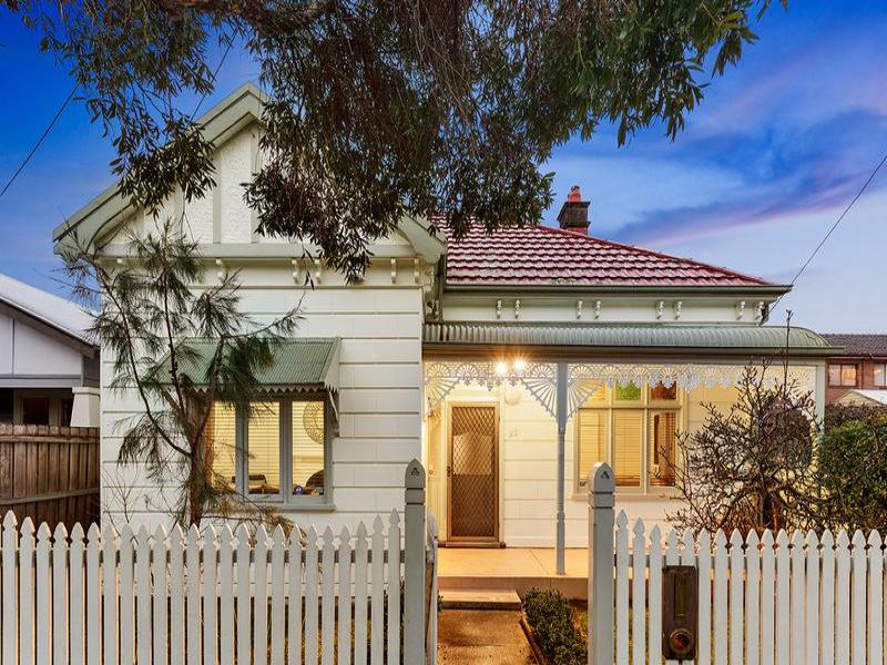 92 Beaconsfield Parade, Northcote, Vic 3070 Property Details