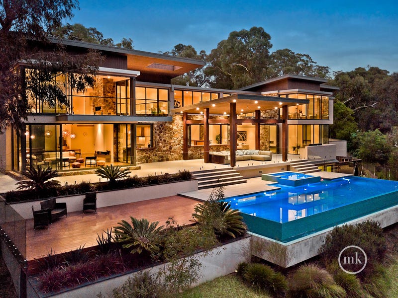 10 Kent Hughes Road, Eltham, Vic 3095 Property Details