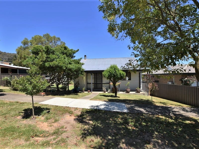 14 Jamieson Street, Myrtleford, Vic 3737 Property Details