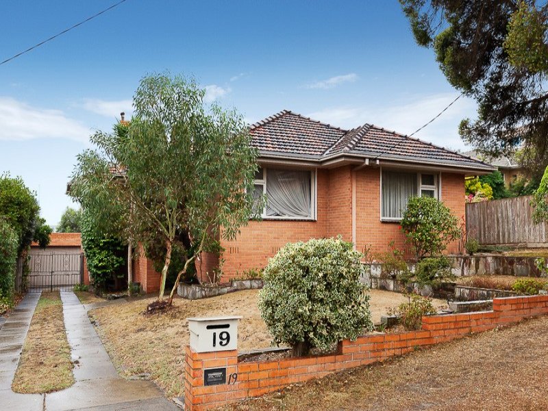 19 Gilmore Road, Doncaster, VIC 3108