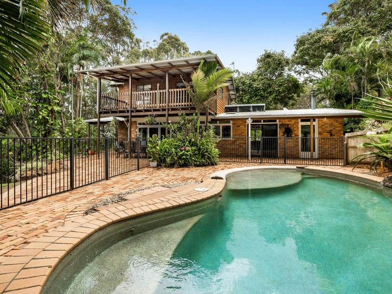 138 Upper Rosemount Road, Rosemount, Qld 4560 Property Details