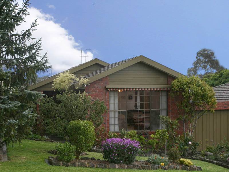 2/34 Wilson Street, Berwick, Vic 3806 Property Details