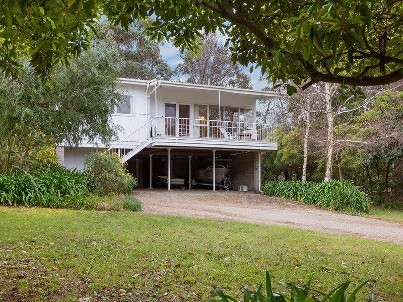 2 Lorne Grove East, Somers, Vic 3927 Property Details