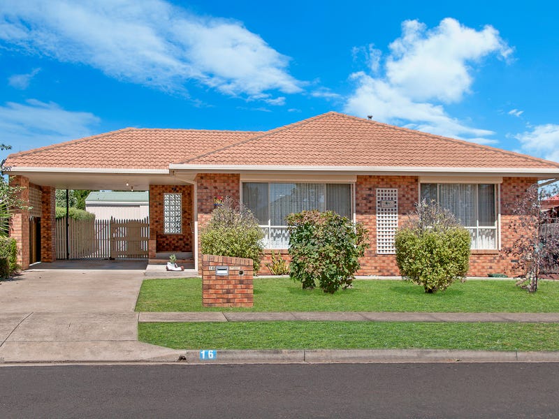 16 Lord Street, Hamilton, VIC 3300