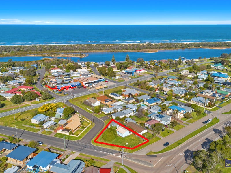 2 Eastern Beach Road, Lakes Entrance, VIC 3909