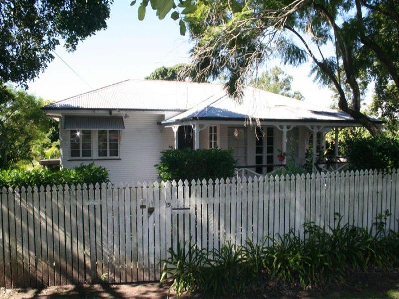 19 Blackheath Road, Oxley, Qld 4075 Property Details