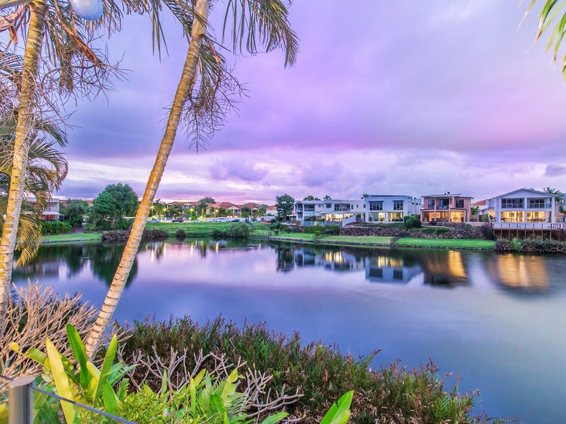 54/117 Palm Meadows Drive, Carrara, Qld 4211 Property Details