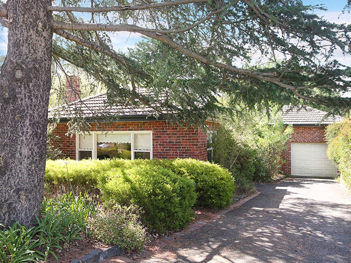 13 Wilfred Road, Ivanhoe East, VIC 3079