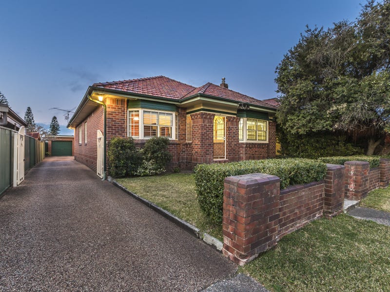 138 Kemp Street, Hamilton South, NSW 2303