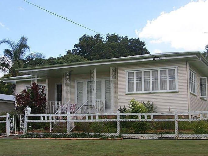 5 Randall Street, Newtown, Qld 4305 Property Details