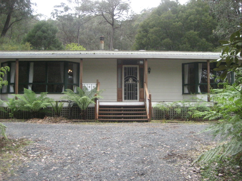 26 Yarra Valley Cres, East Warburton, VIC 3799