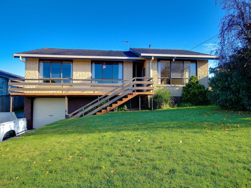 4 Greenway Avenue, Devonport, TAS 7310