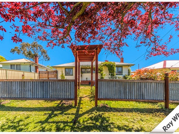 10 Wattle Street, Queanbeyan, NSW 2620 Property Details