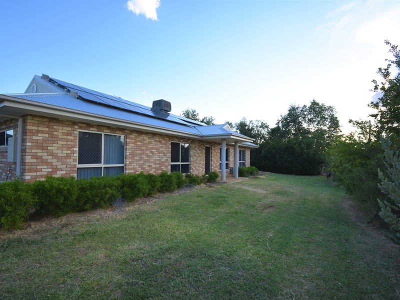 141 Gidyea Street, Barcaldine, QLD 4725