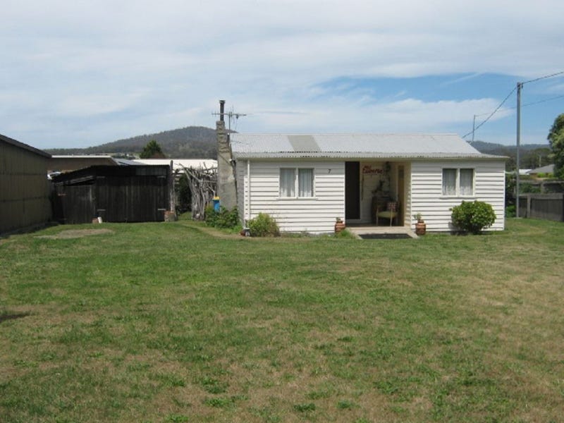 7 Tully Street, St Helens, TAS 7216
