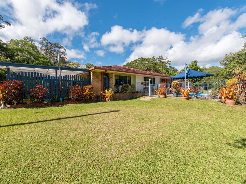 94 Yakapari Seaforth Road, The Leap, QLD 4740