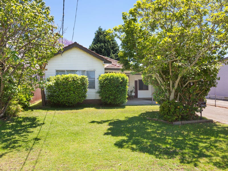 5 Burleigh Avenue, Caringbah, NSW 2229 Property Details